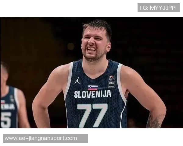 王仕鹏对东契奇失误态度不满呼吁积极退防减少负能量