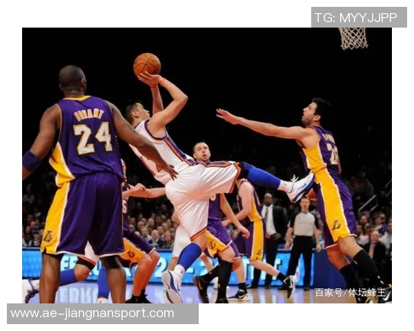 太阳内线攻击势不可挡进攻流畅果断展现实力