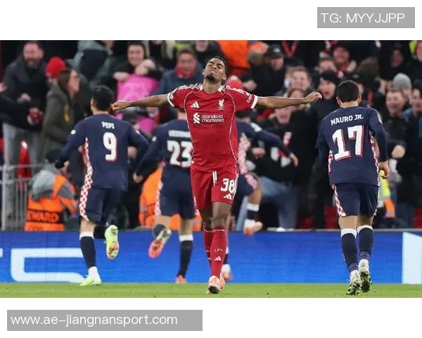 丹尼斯曼凭借梅开二度荣膺埃因霍温对那不勒斯比赛全场最佳称号