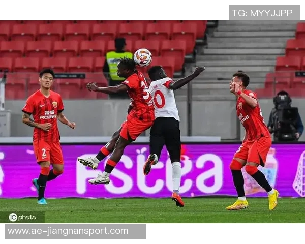 罗马诺透露欧洲多家俱乐部对西雅图海湾人20岁中场巴尔加斯产生浓厚兴趣