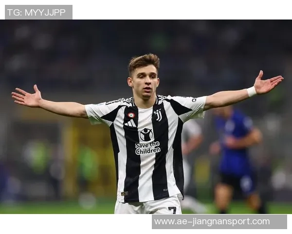 意媒报道凯利与小孔塞桑身体不适出战萨索洛存疑情况分析