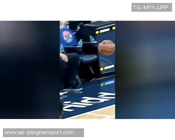 凯尔登约翰逊表现平平12分1板1助外线手感不佳三分球未能命中