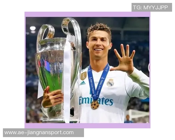 C罗梅开二度助力球队获胜并荣获上轮沙特联最佳进球奖杯