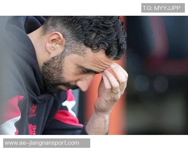 斯科尔斯批评阿莫林对梅努的处理呼吁其尽快离开俱乐部 斯科尔斯批评阿莫林对梅努的处理呼吁其尽快离开俱乐部